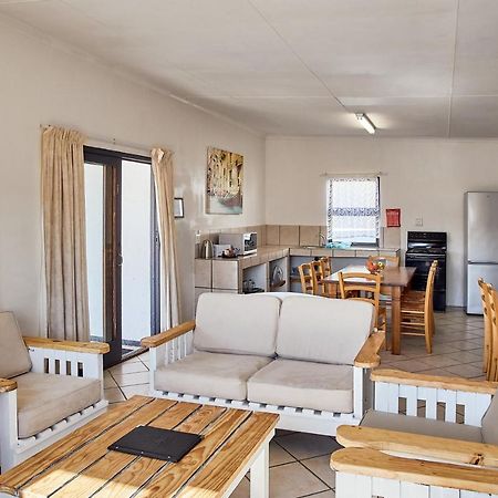كوفي باي First Group Hole In The Wall Backpackers المظهر الخارجي الصورة